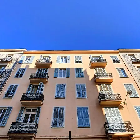 Nestor&jeeves - Cote Jardin - - Close Sea Appartement *